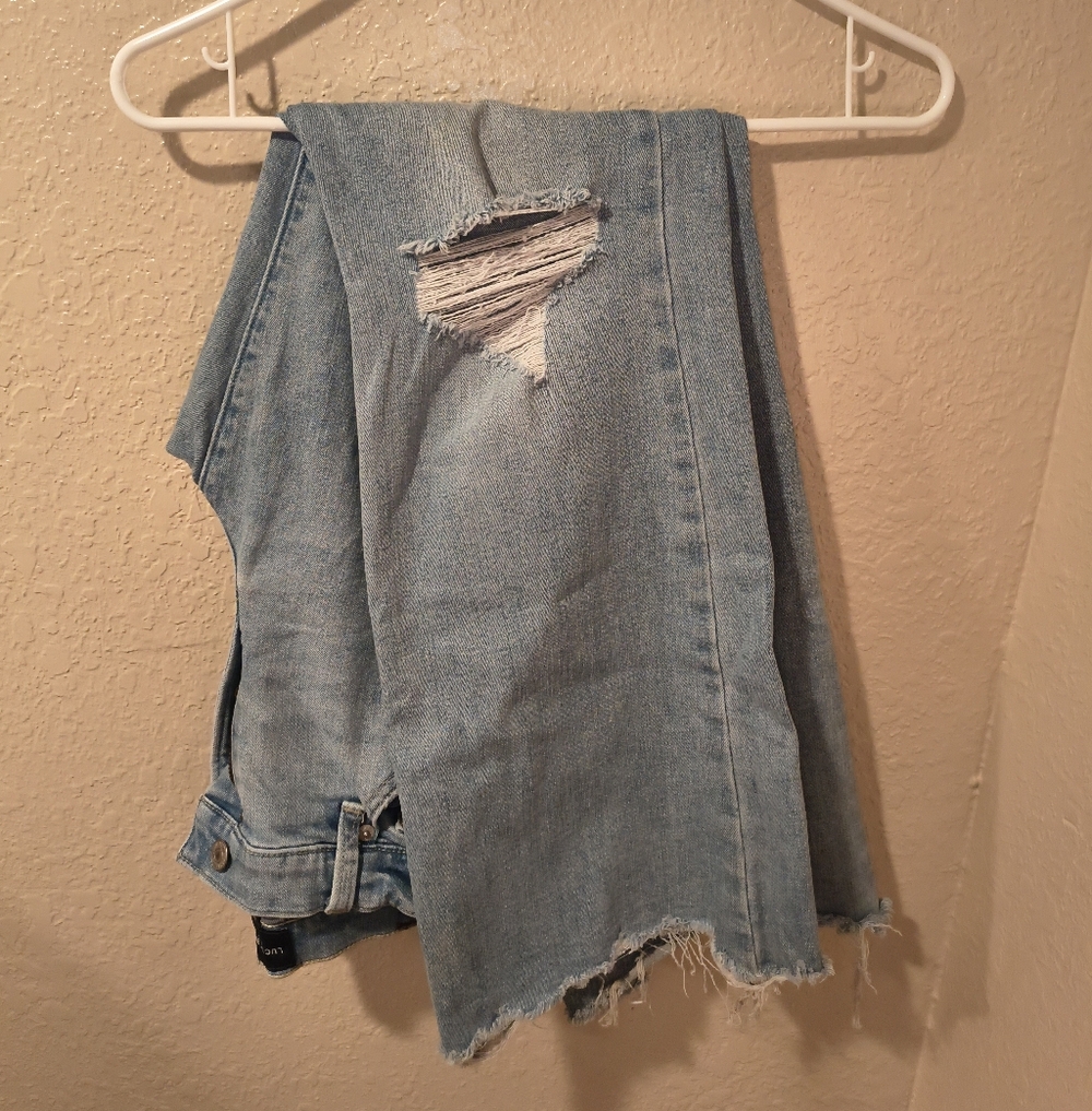 Distressed Light Blue Women Jeans